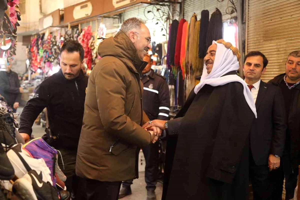 Kuş, esnaf ve vatandaşlarla biraya geldi