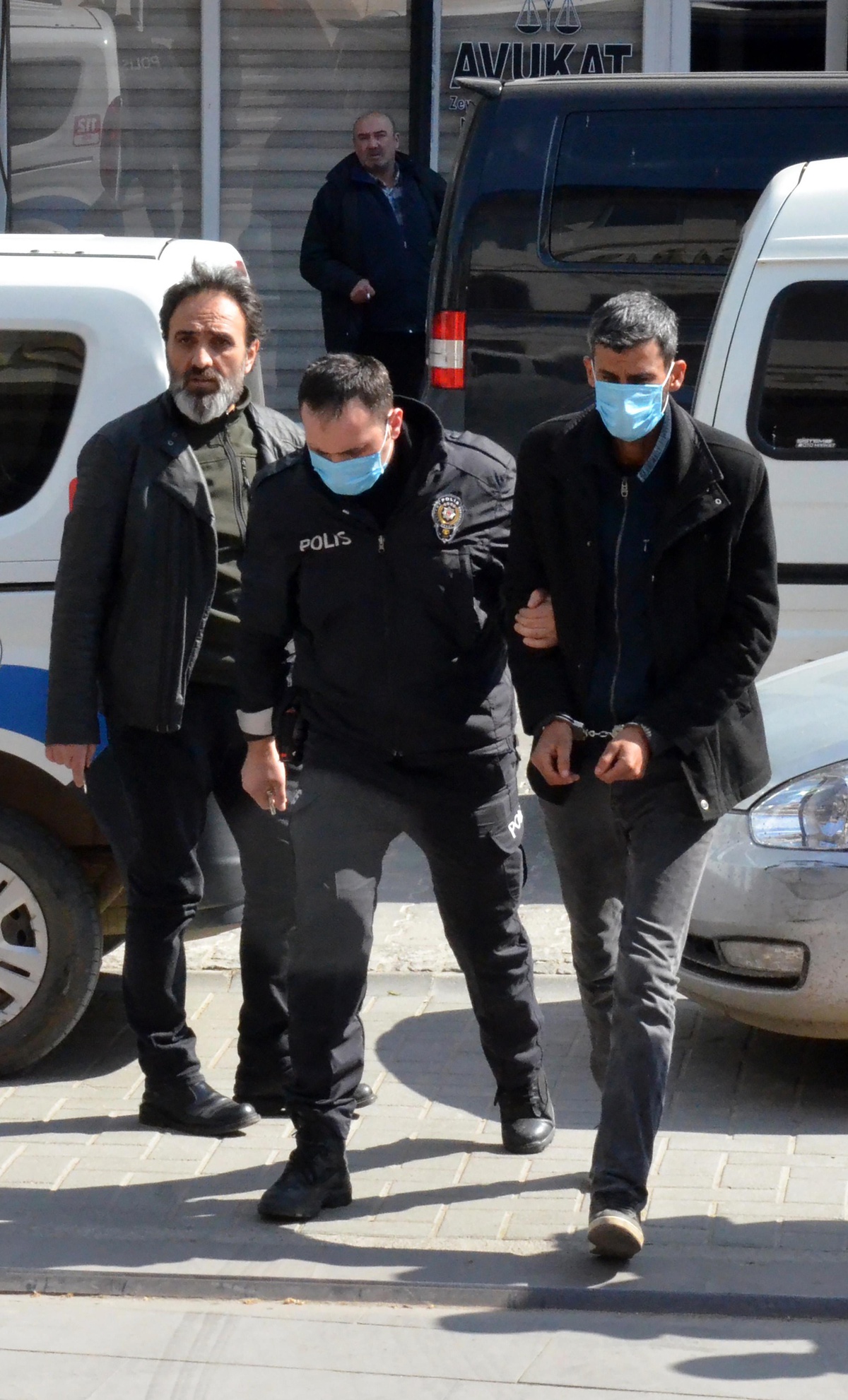 Son dakika haber: Manisa\'da öldürülen kişinin yakılarak gömülmesiyle ilgili bir şüpheli tutuklandı