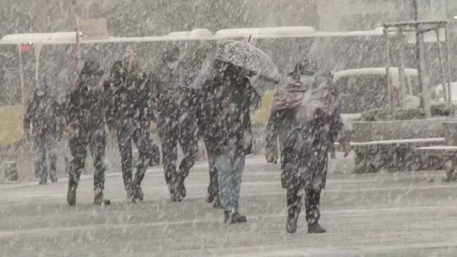 Meteoroloji'den şiddetli kar yağışı uyarısı! İstanbul dahil 10 il için turuncu alarm