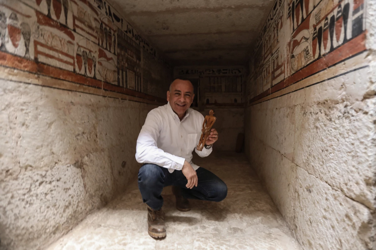 Mısır\'da antik Mısır dönemine ait 5 mezar keşfedildi
