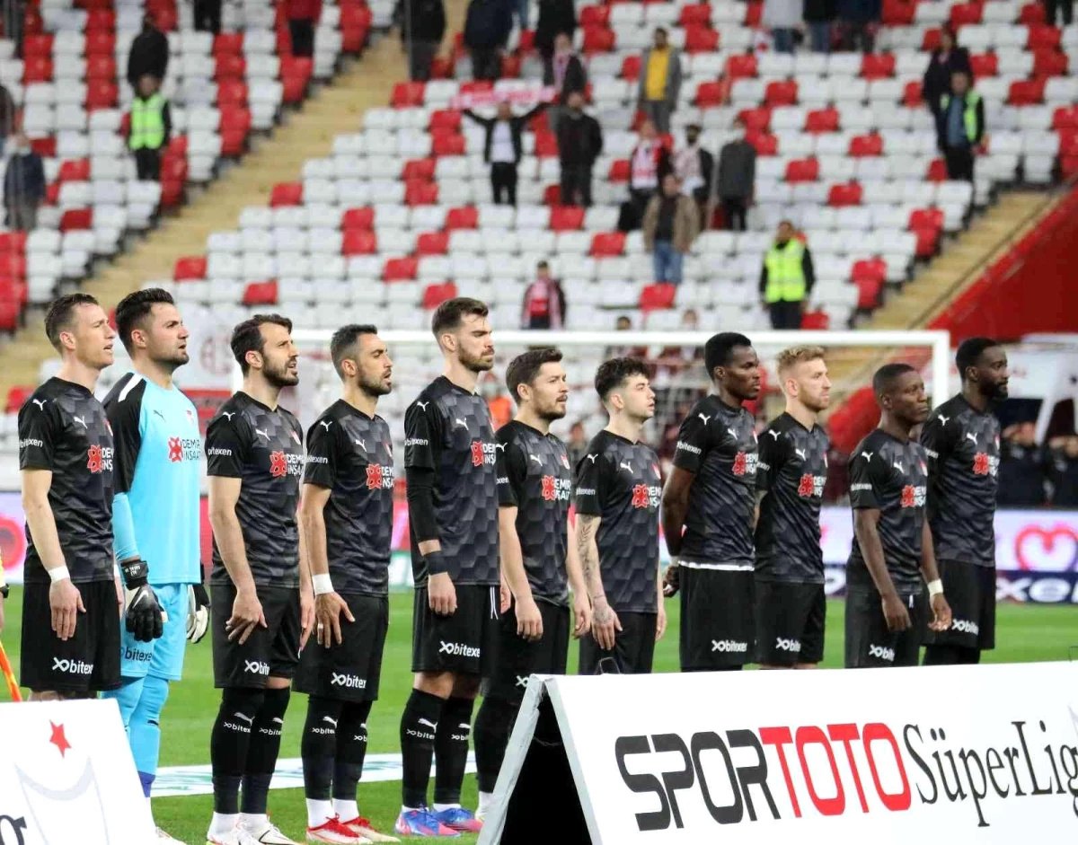 Sivasspor\'da Altay maçı öncesi 4 eksik