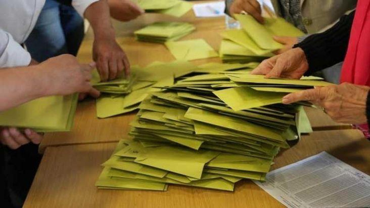 Yeni araştırma: AK Parti ve MHP seçmenine göre de Türkiye\'nin gidişatı \'kötüye\' gidiyor