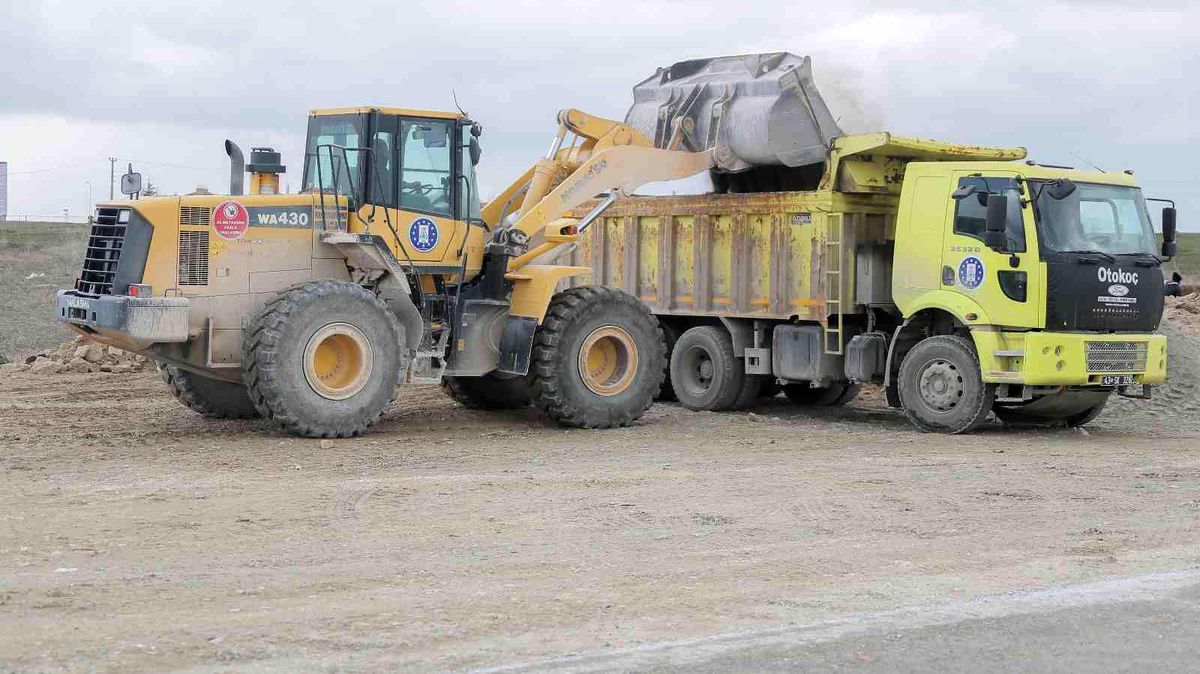Yoncalı'ya bağlantı yolu