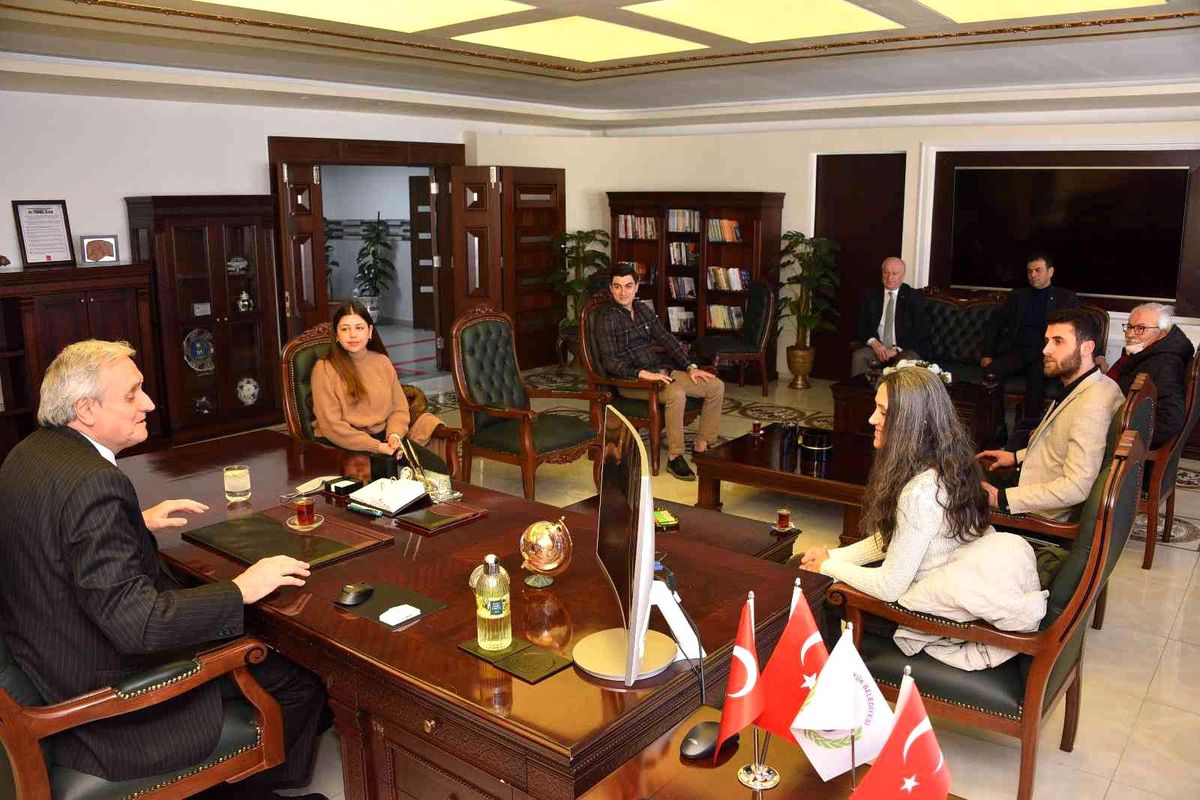Başkan Bakkalcıoğlu mimarlarla bir araya geldi