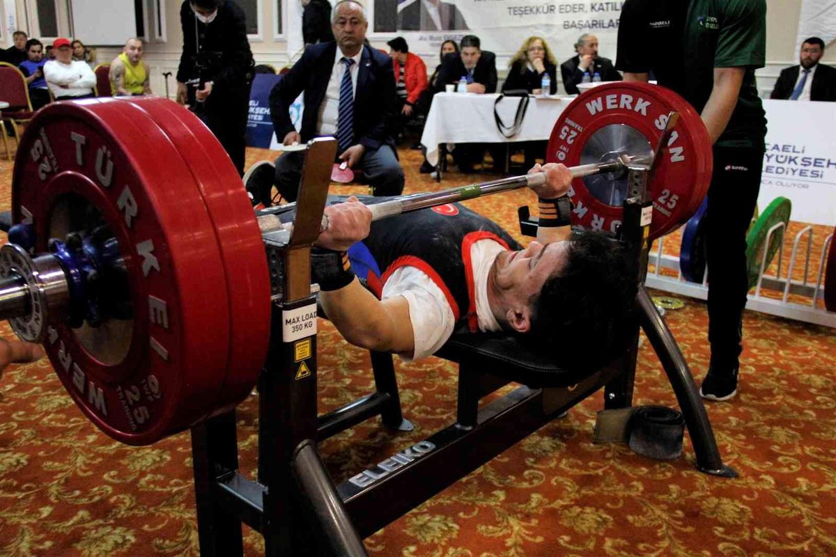 Bedensel Engelliler Halter Türkiye Şampiyonası başladı