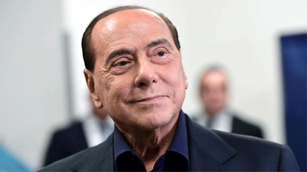 Berlusconi, kendisinden 53 yaş küçük sevgilisiyle \'sembolik düğün\' yaptı