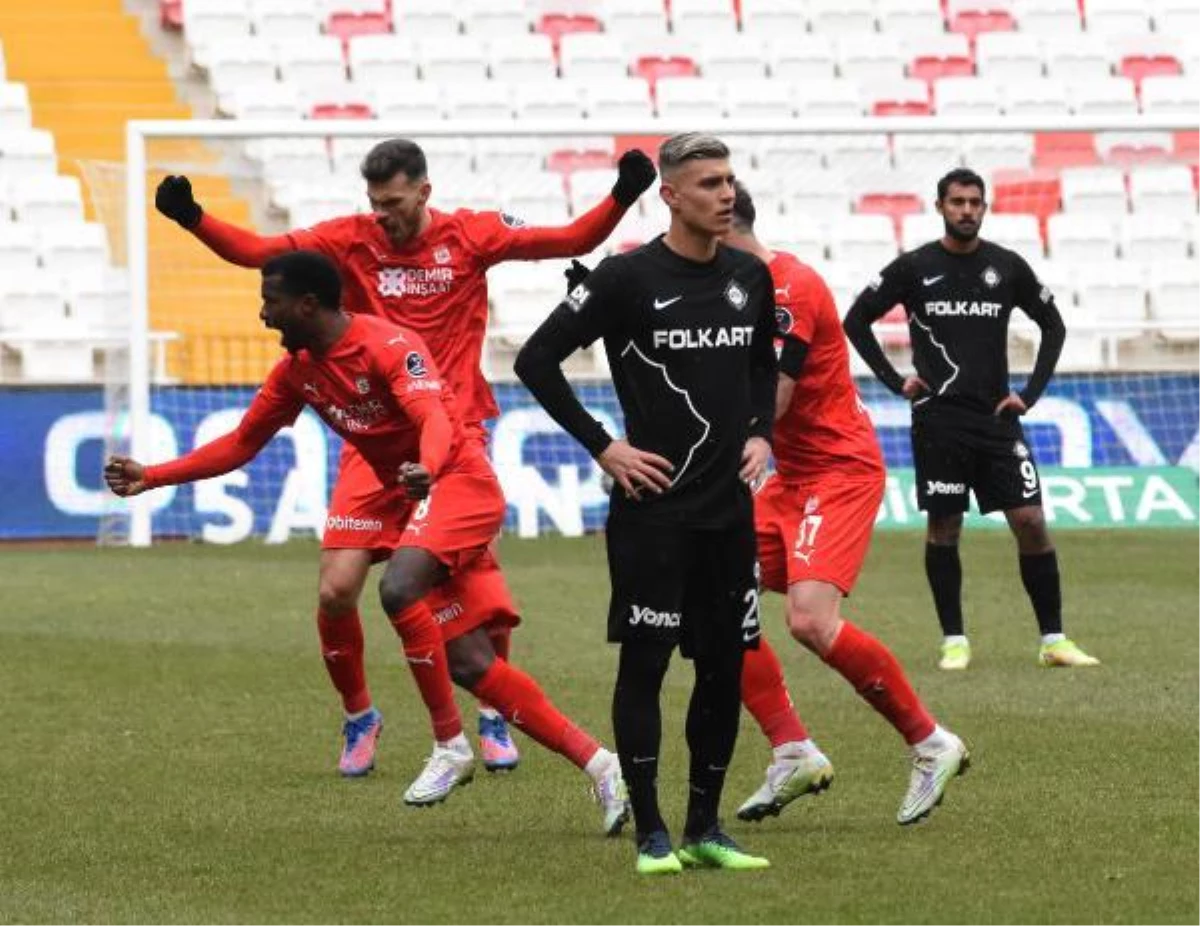 Demir Grup Sivasspor - Altay: 2-1