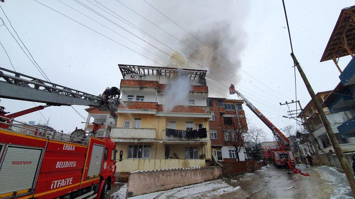 Erbaa'da korkutan yangın