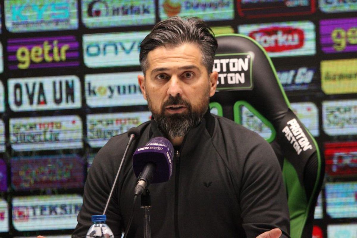 İlhan Palut: 'İkinci yarı buradan puanla ayrılmayı hak etmedik'