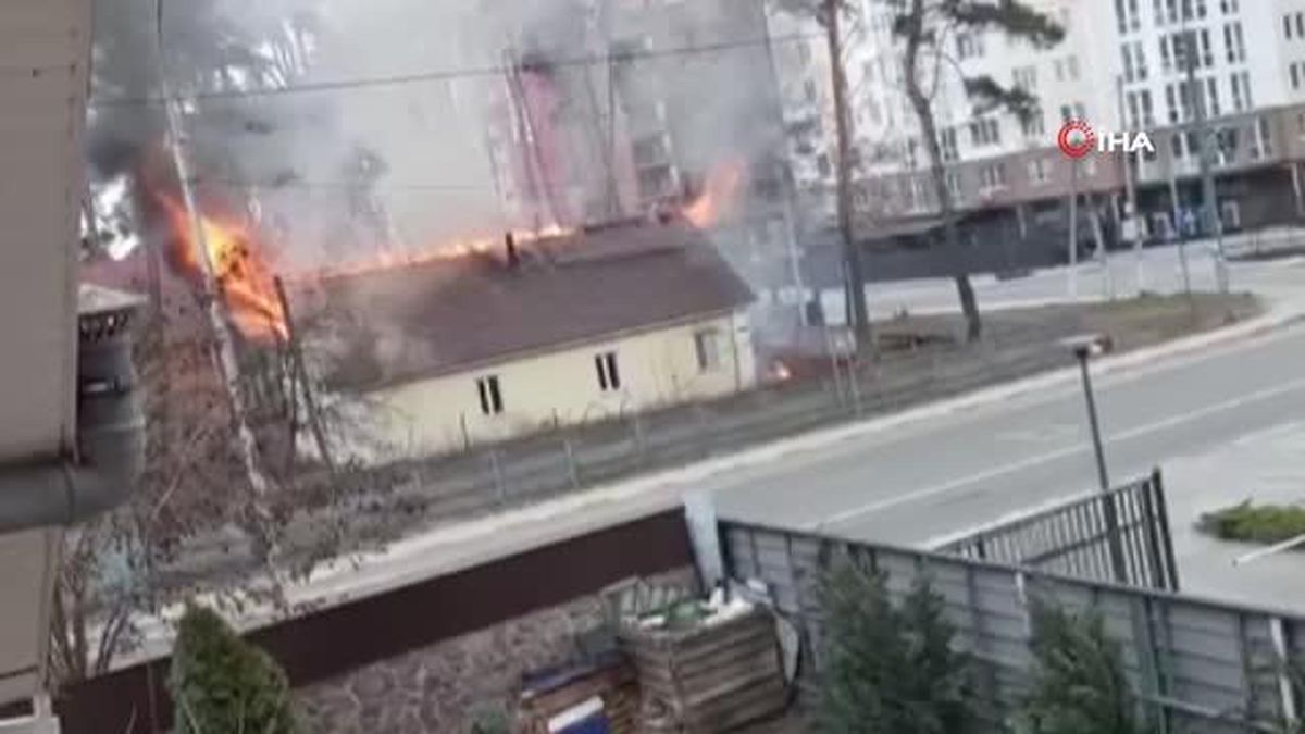 (KİEV-EK)- Irpin'de sivil yerleşim alanları vuruldu