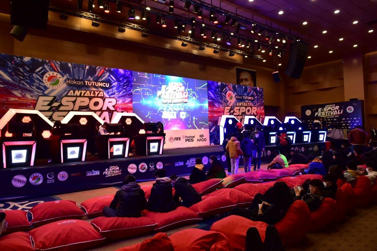 Kepez\'de E-SPORFEST heyecanı