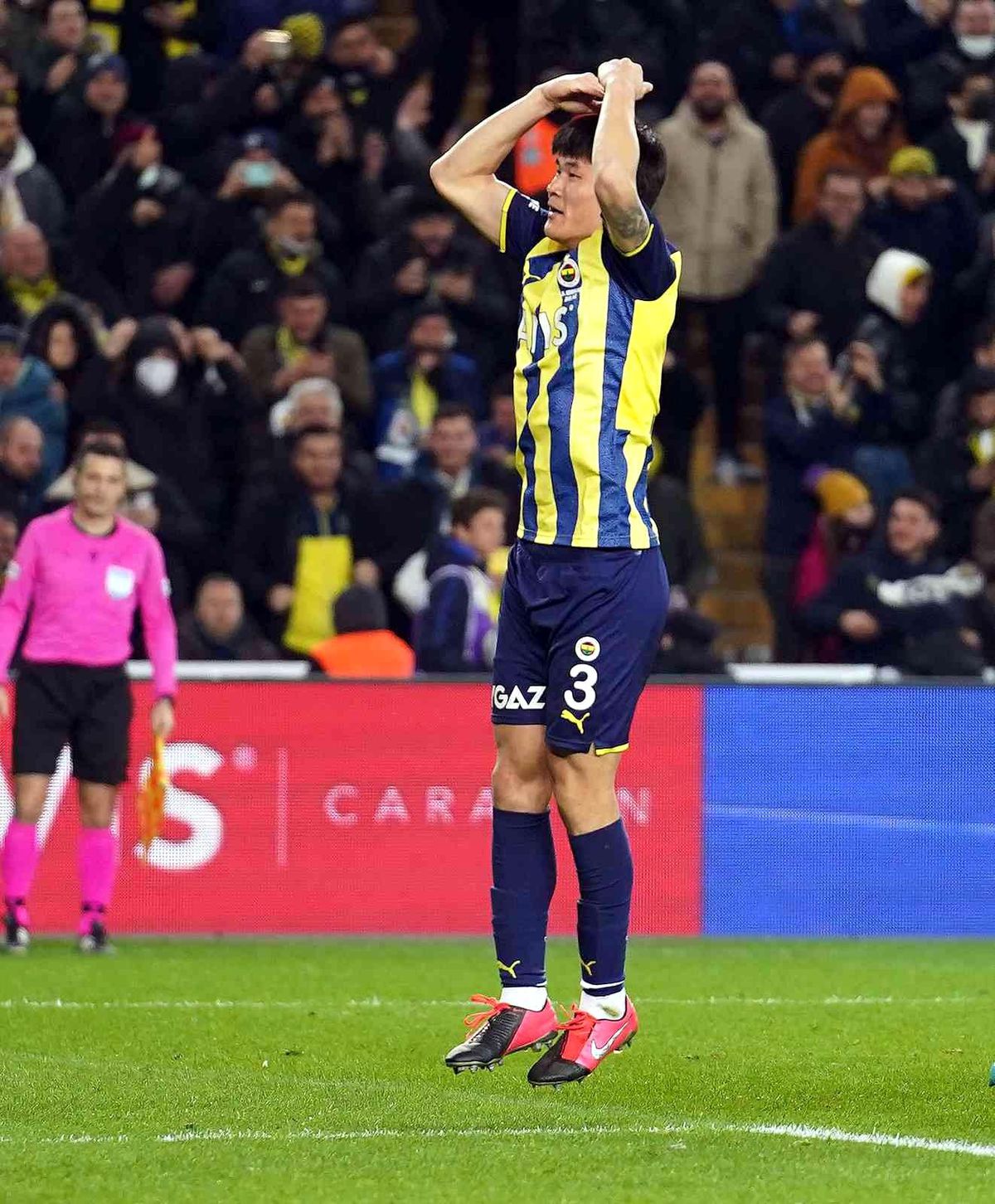 Kim Min-jae ilk golünü attı