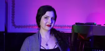 'Masanın Altında' tiyatroseverlerle buluştu