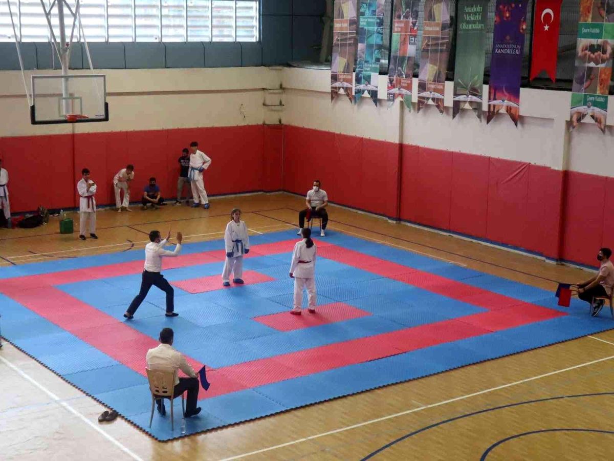 Afyonkarahisar\'da \'Karate Grup Müsabakaları\' başlıyor