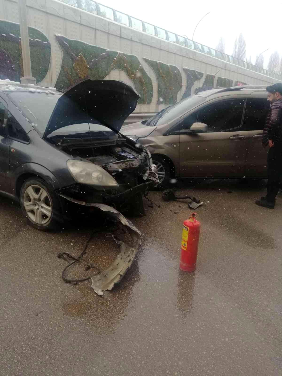 Aynı noktada iki ayrı kaza: 1 yaralı