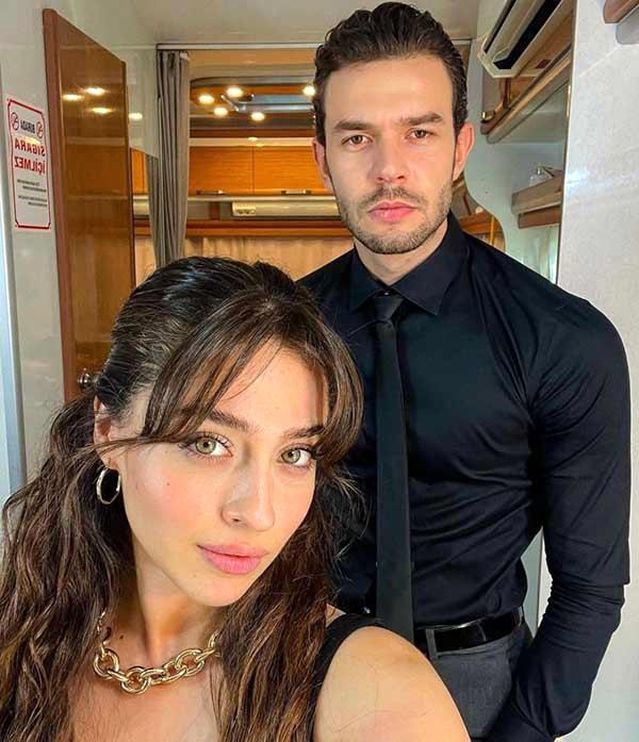 Aytaç Şaşmaz ve Cemre Baysel Çiftinden Sevindiren Haber