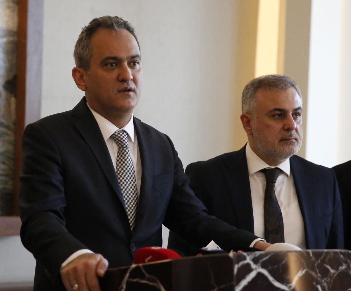 Bakan Özer'den, Elazığ'da eğitim yatırımlarına 1 milyar liralık 'ek bütçe' müjdesi Açıklaması