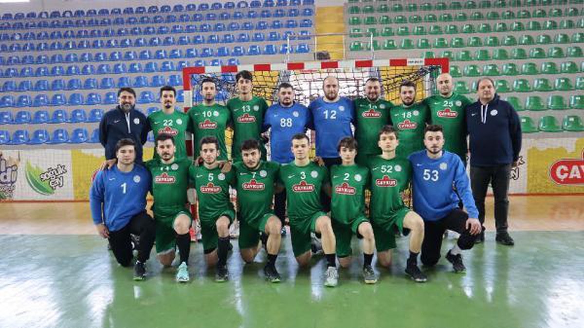 Çaykur Rizespor kadın ve erkek hentbol takımları, Play-Off\'a kaldı