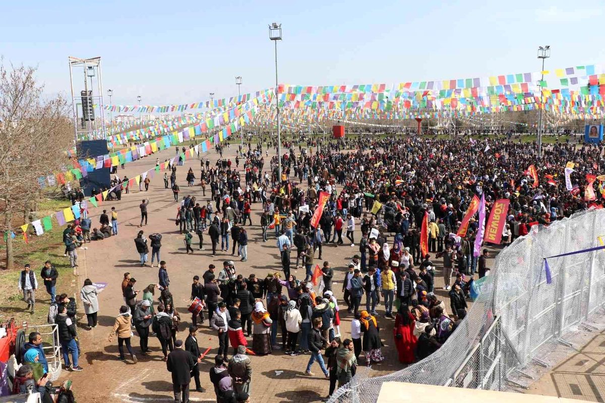 Diyarbakır\'da Nevruz kutlamaları