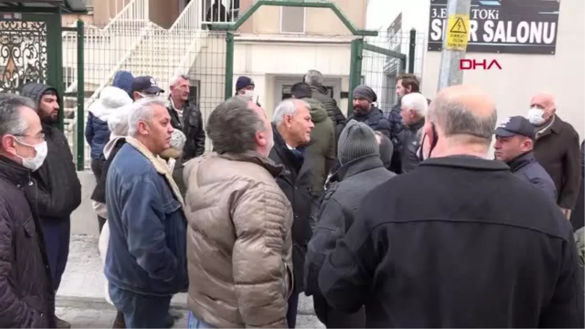 DOĞAL GAZI KESİLEN SİTEDE GERGİNLİK; POLİS MÜDAHALE ETTİ