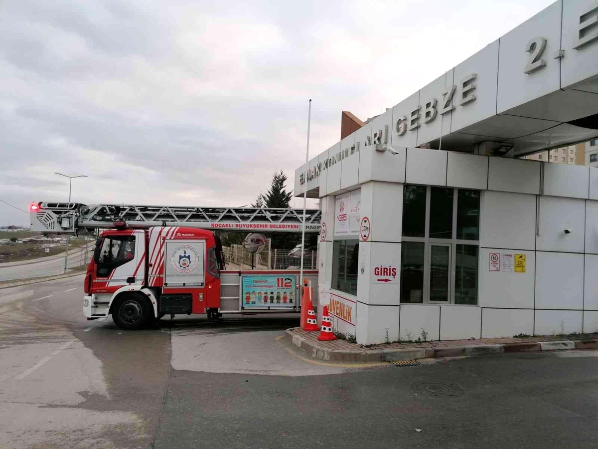 Duman gören vatandaşlar itfaiyeyi harekete geçirdi