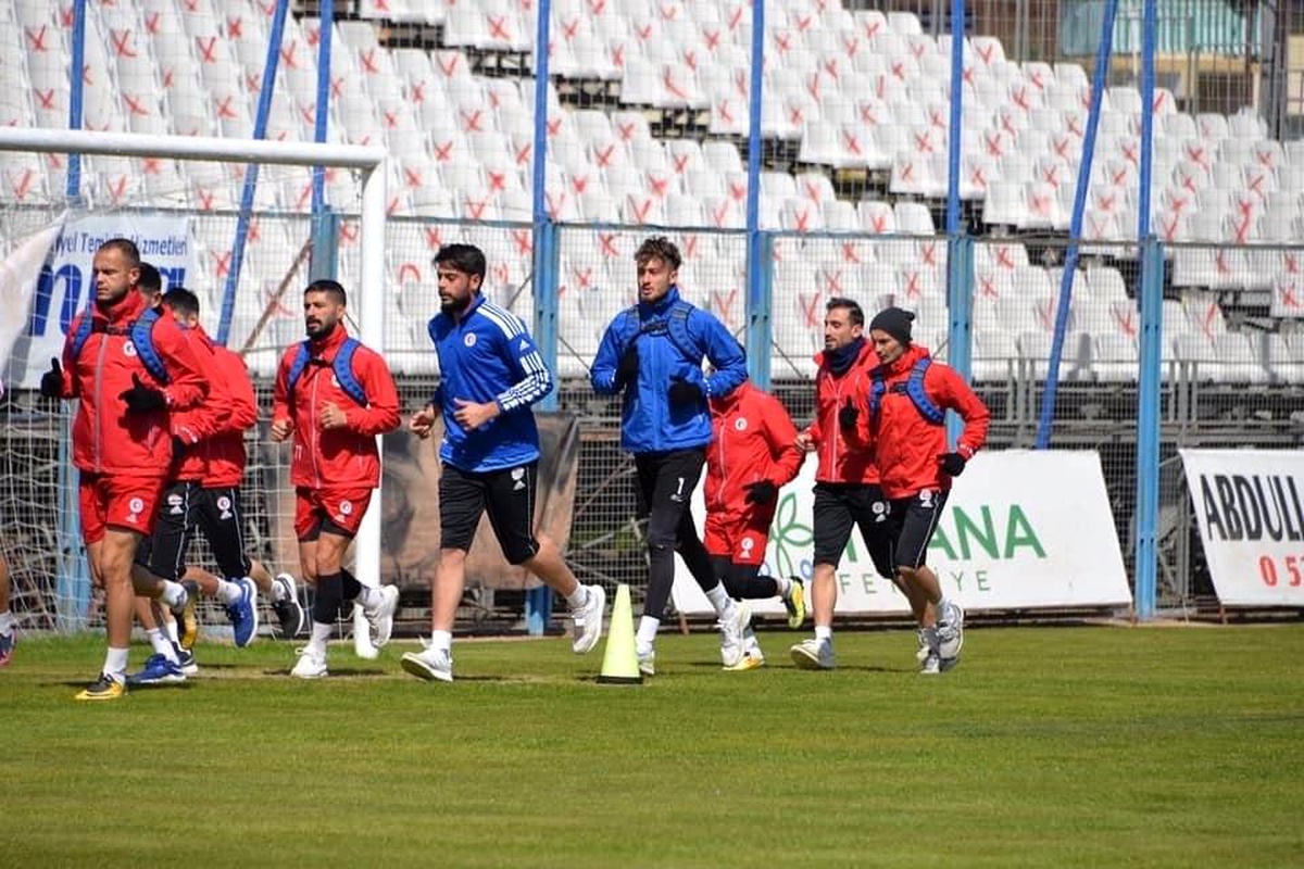 Fethiyespor\'da, Karaköprü Belediyespor mesaisi başladı