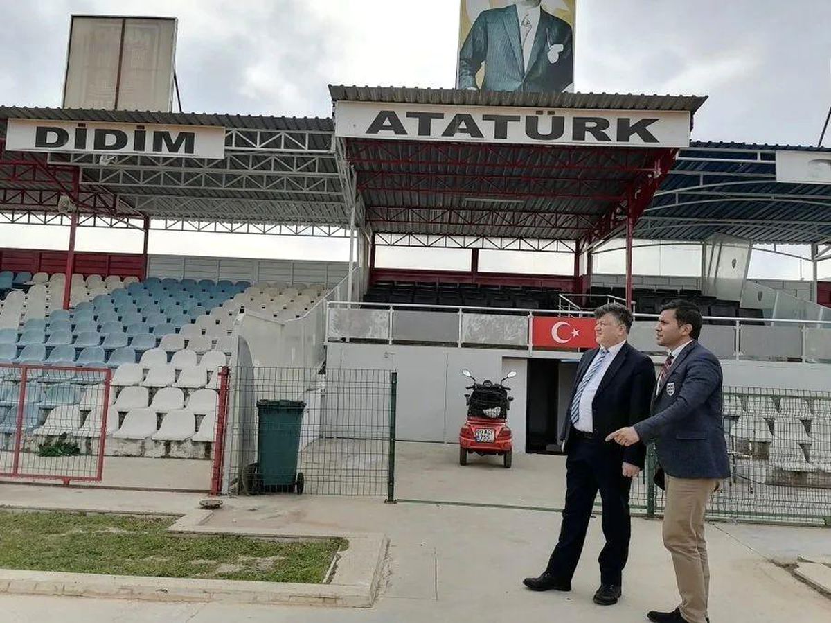 Gençlik ve Spor İl Müdürü Fillikçioğlu Didim\'deki çalışmaları yerinde inceledi