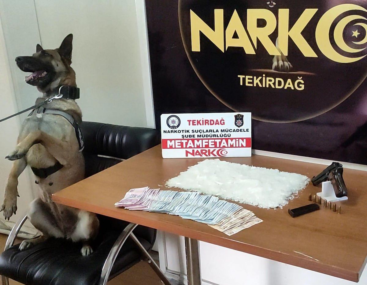 Tekirdağ\'da otomobilde 1 kilogram uyuşturucu ele geçirildi