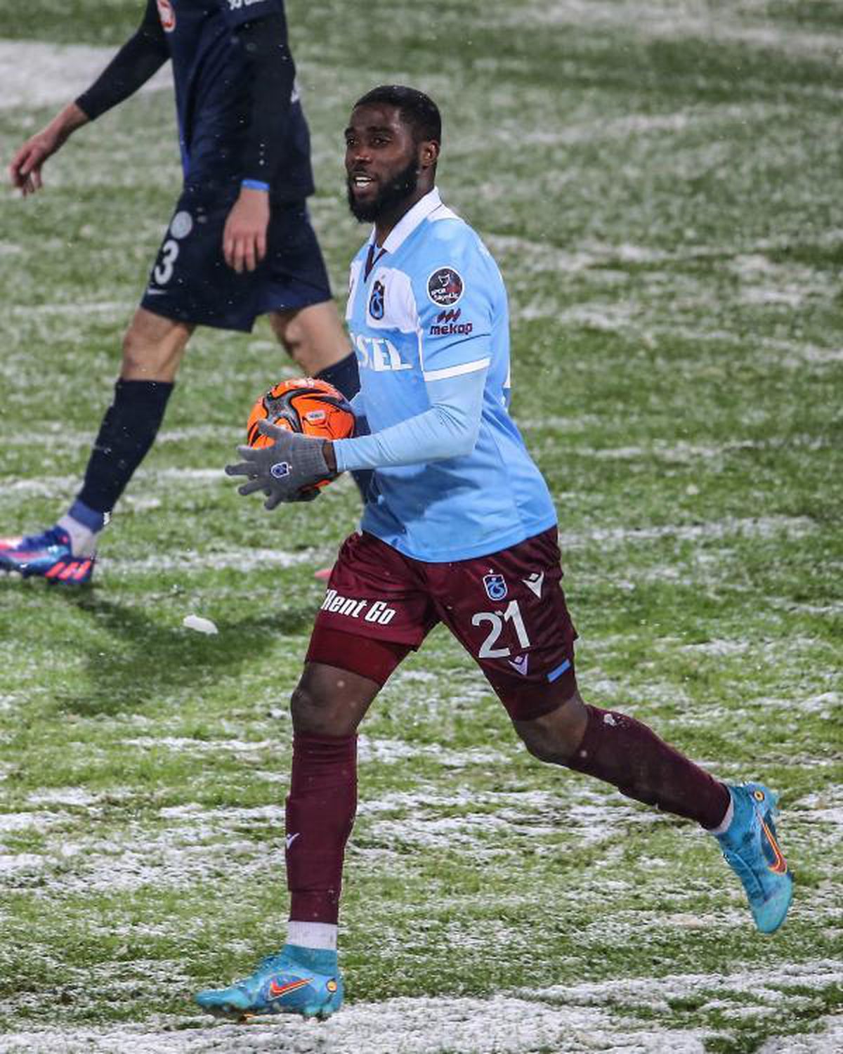 Trabzonspor\'dan Djaniny\'e 2500\'üncü gol kutlaması