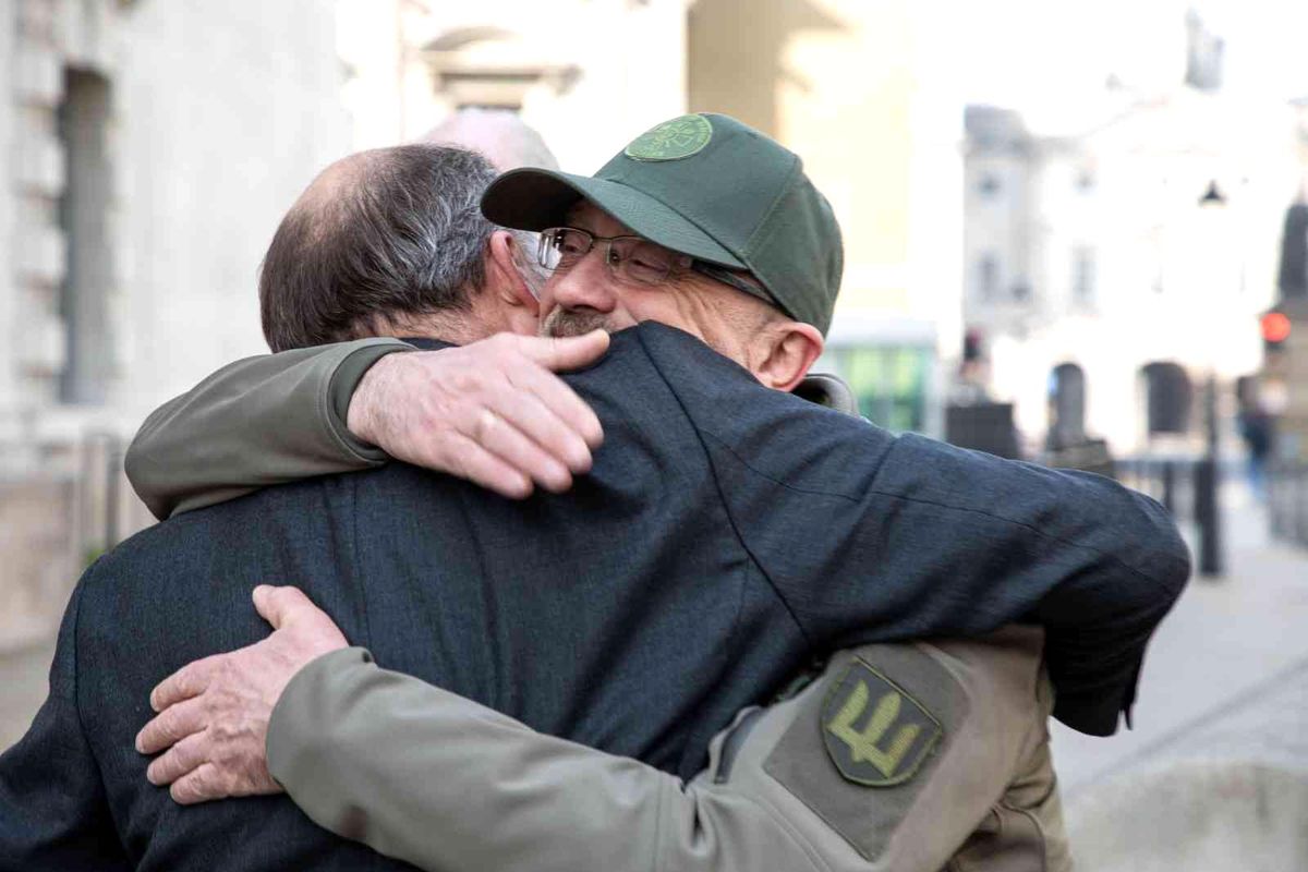 Son dakika haberleri | Ukrayna Savunma Bakanı Reznikov: 'Rusya, Mariupol'de gerçek bir soykırım eylemi gerçekleştiriyor'