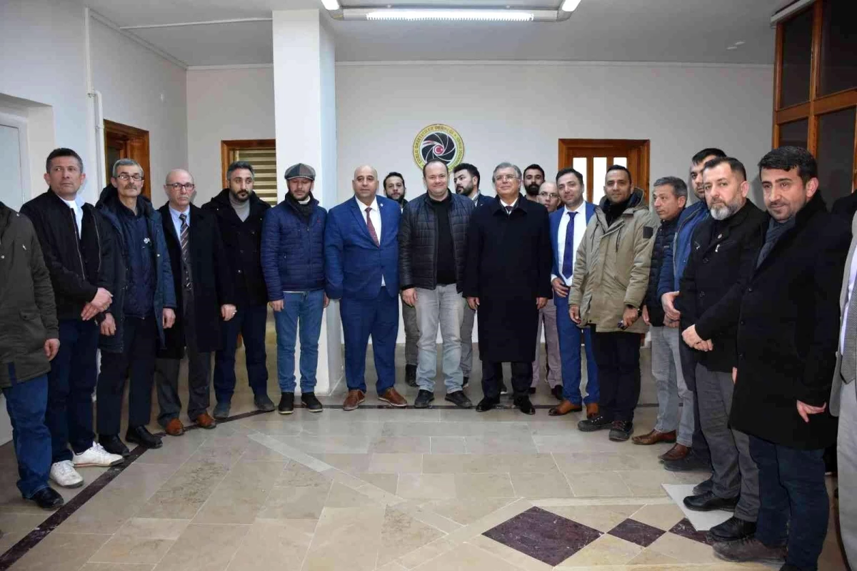 Yeniden Refah Partisi Genel Başkan Yardımcısı Aydal, Çorlu\'da gazetecilerle bir araya geldi