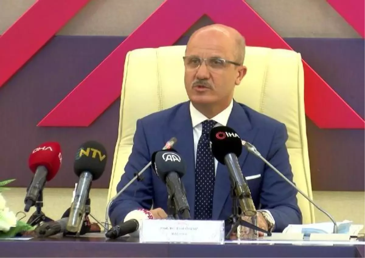 YÖK Başkanı Özvar: Tıp fakültelerinde kontenjanlar yeterli, artırma gündemimiz yok