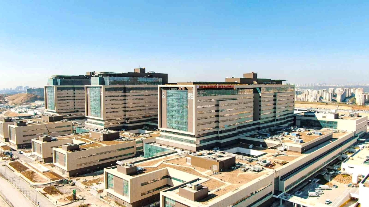 Son dakika haberi: Başakşehir Çam ve Sakura Şehir Hastanesi, MIPIM\'de "En İyi Sağlık Kompleksi Ödülü"nü kazandı
