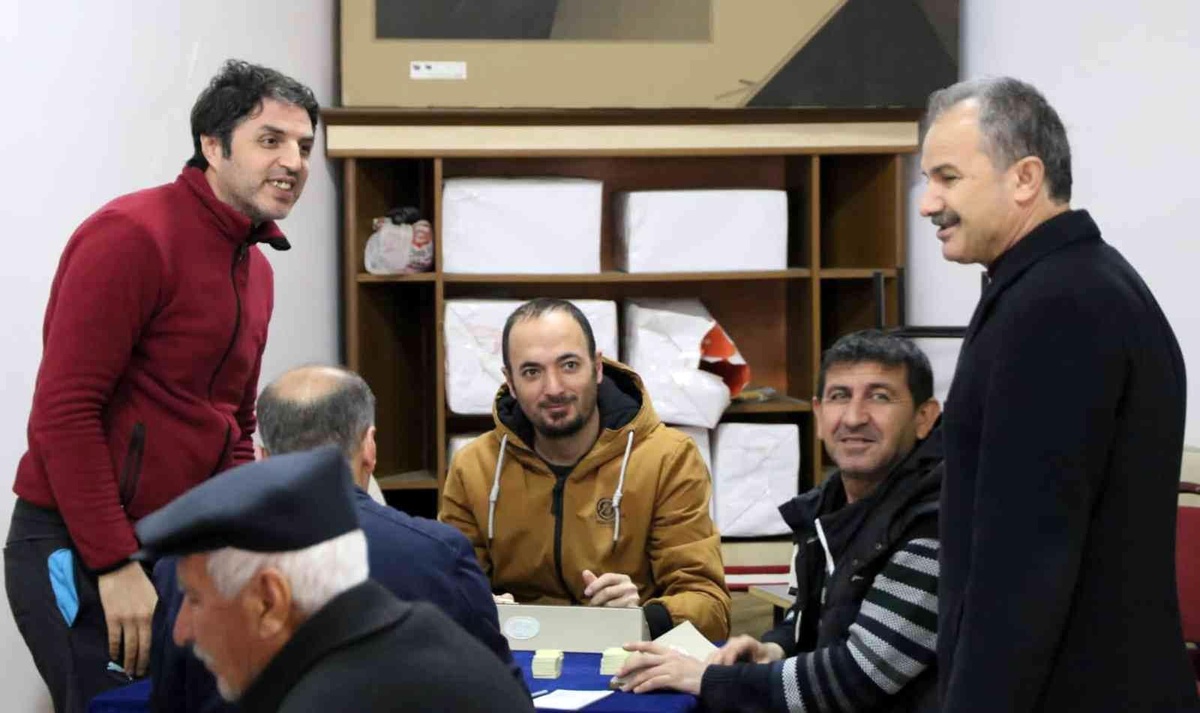Başkan Kılınç\'tan, Karapınar Mahallesi esnafına ziyaret