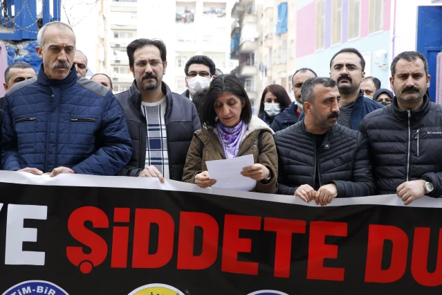 Diyarbakır'da öğretmen ve veli arasında yaşanan kavga güvenlik kamerasında