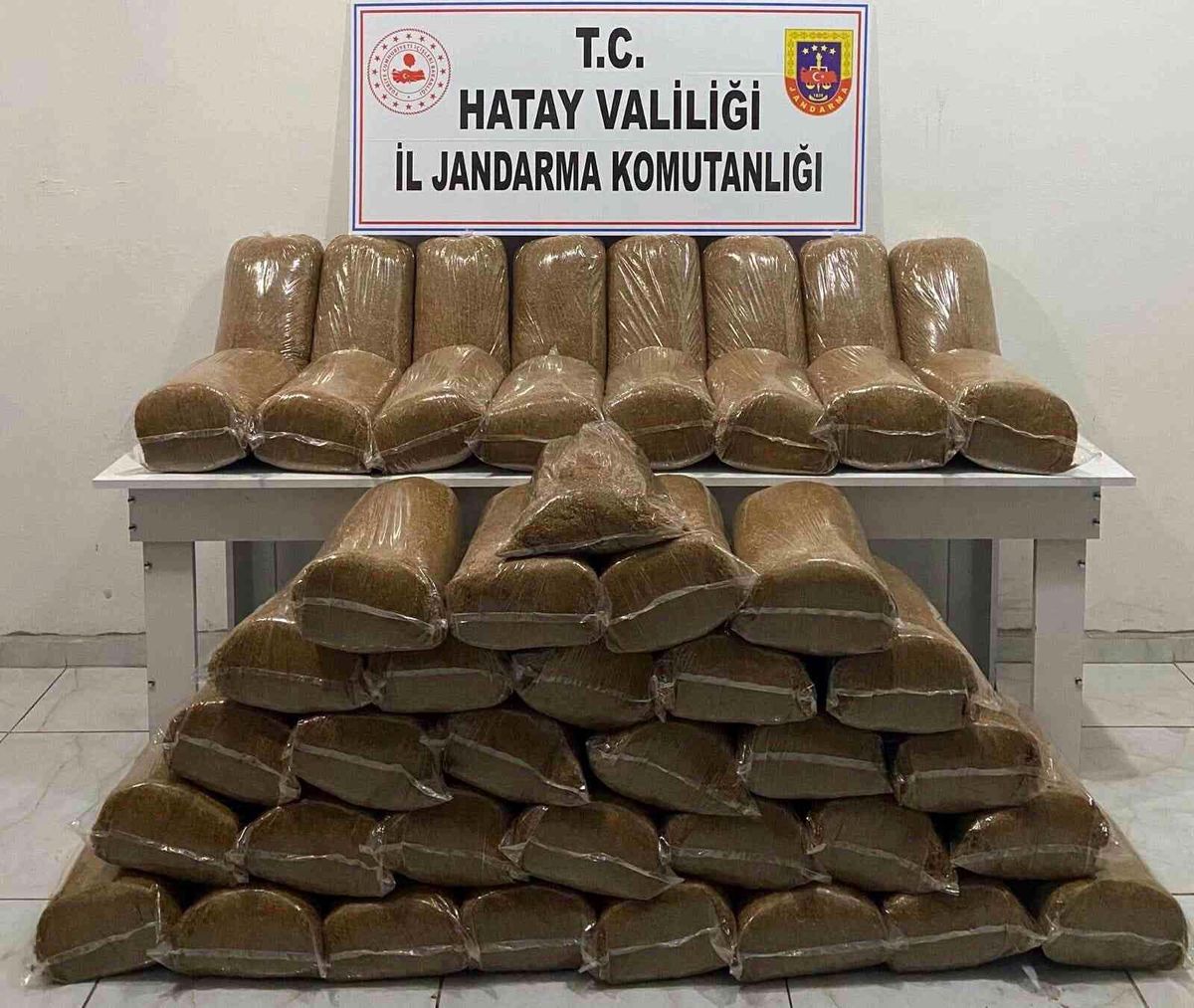 Hatay\'da otomobilde 230 kilogram kaçak tütün ele geçirildi