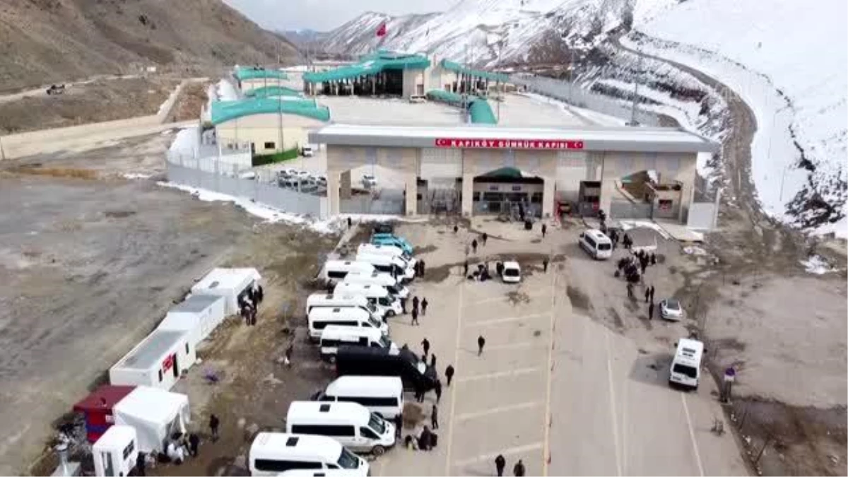 İranlı turistler Van\'daki otelleri doldurdu