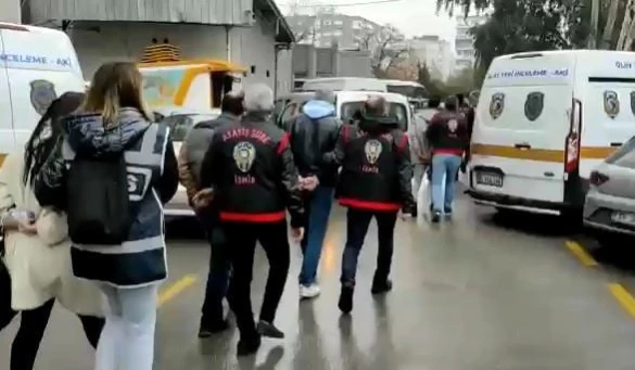İzmir merkezli internet dolandırıcılığı operasyonu: 5 tutuklama