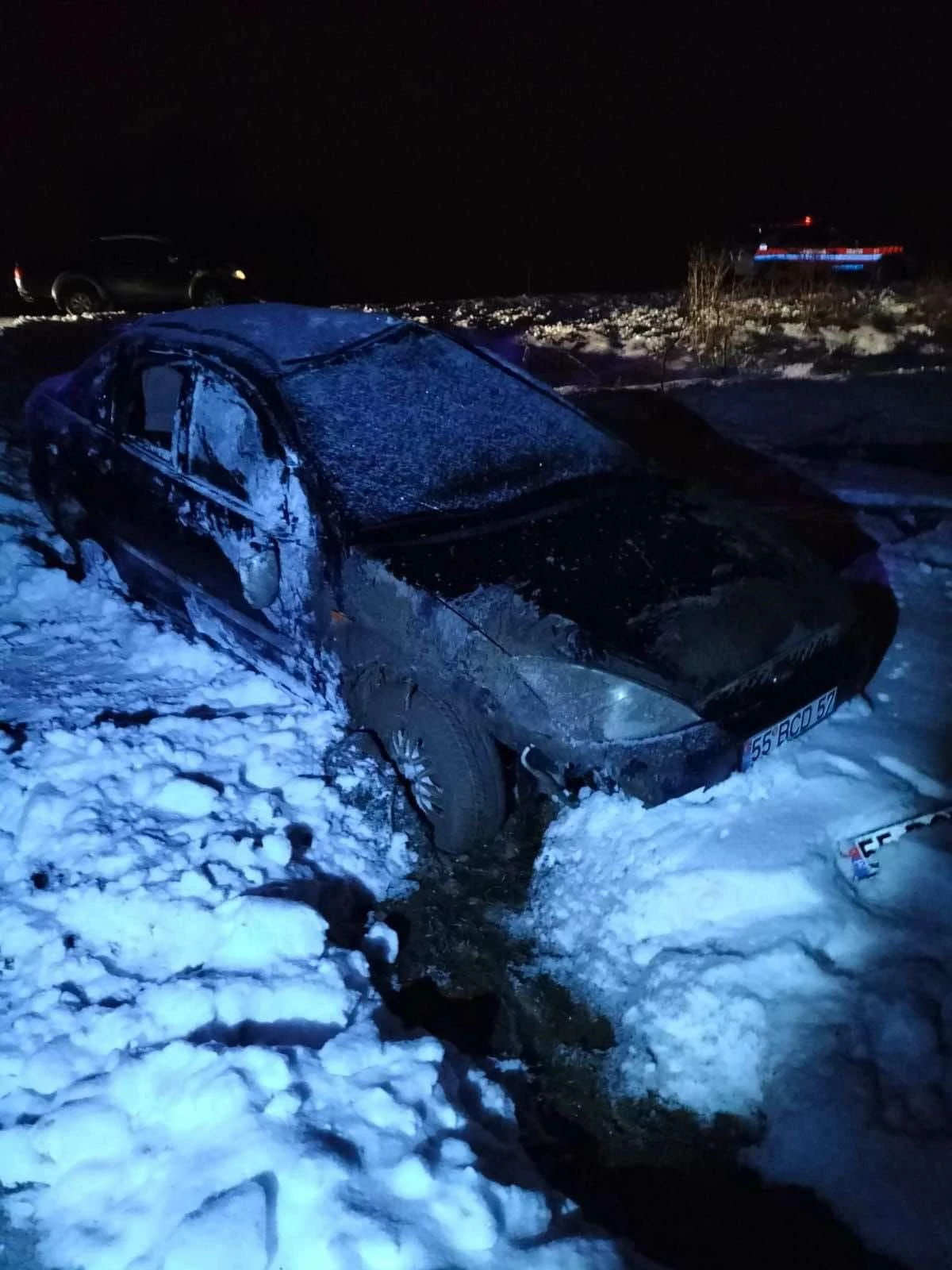 Otomobiliyle kaza yapan sürücü yardım istemek için gittiği sanayide öldü