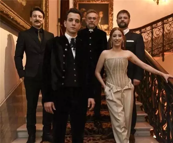 Pera Palas'ta Gece Yarısı Dizisi Sonrası Ziyaretçi Patlaması Yaşandı