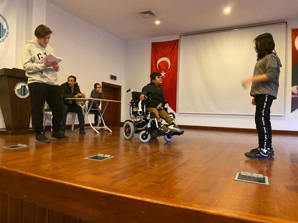 Son dakika haberleri! Savaş mağduru çocuklar kendi dramlarını tiyatro oyunuyla sahneleyecek