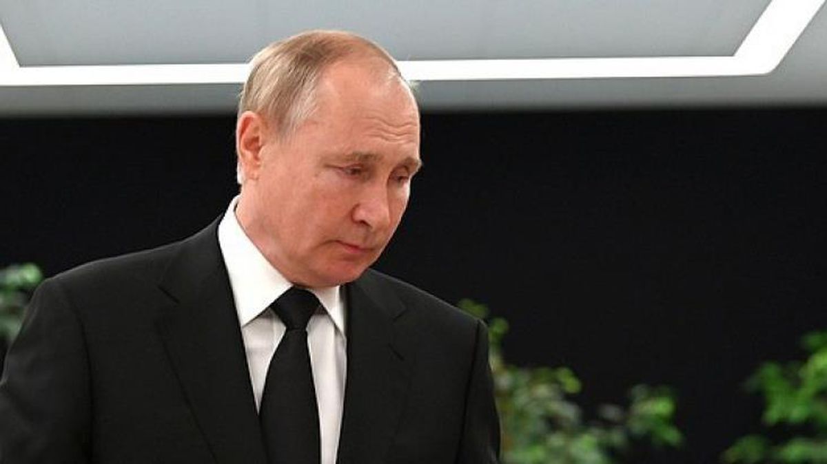 Rusya\'ya bir yaptırım daha! Rus basketbol takımları Avrupa\'dan resmen men edildi