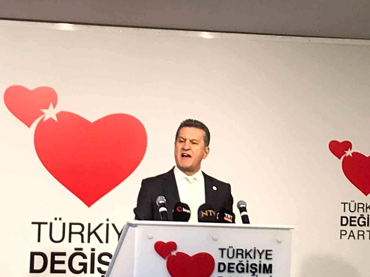 TDP lideri Sarıgül: "Ekonomik milliyetçilik, Türkiye Değişim Partisi\'nin ana felsefesidir"