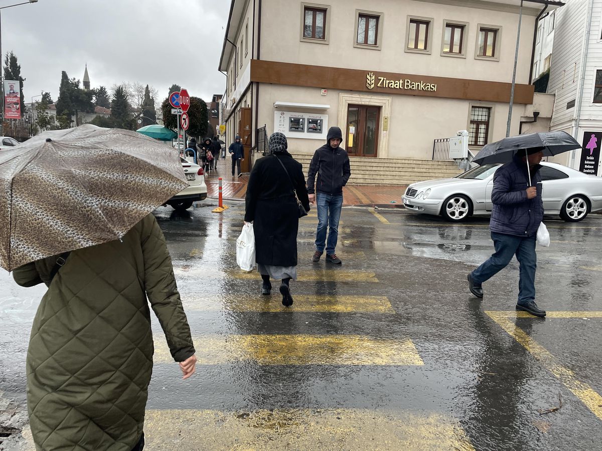 Tekirdağ\'da sağanak hayatı olumsuz etkiledi