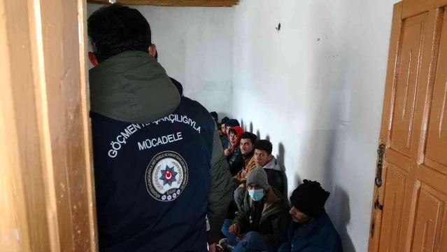 Van polisinden şok operasyon: 28 göçmen yakalandı