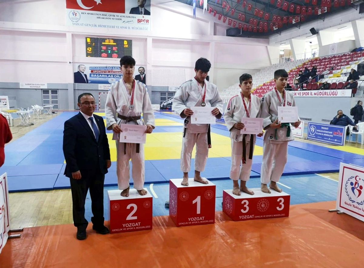 Yunusemreli yıldız judocular Yozgat\'tan 3 madalya ile döndü