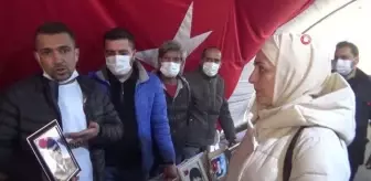 AK Parti Genel Başkan Yardımcısı Mehmet Özhaseki'nin eşi Neşe Özhaseki, evlat nöbetindeki ailelerle bir araya geldi