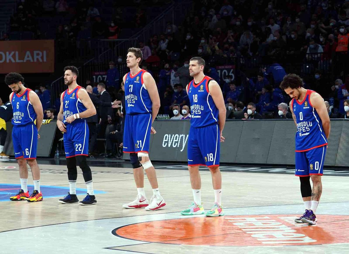 Anadolu Efes\'in konuğu Olimpia Milano