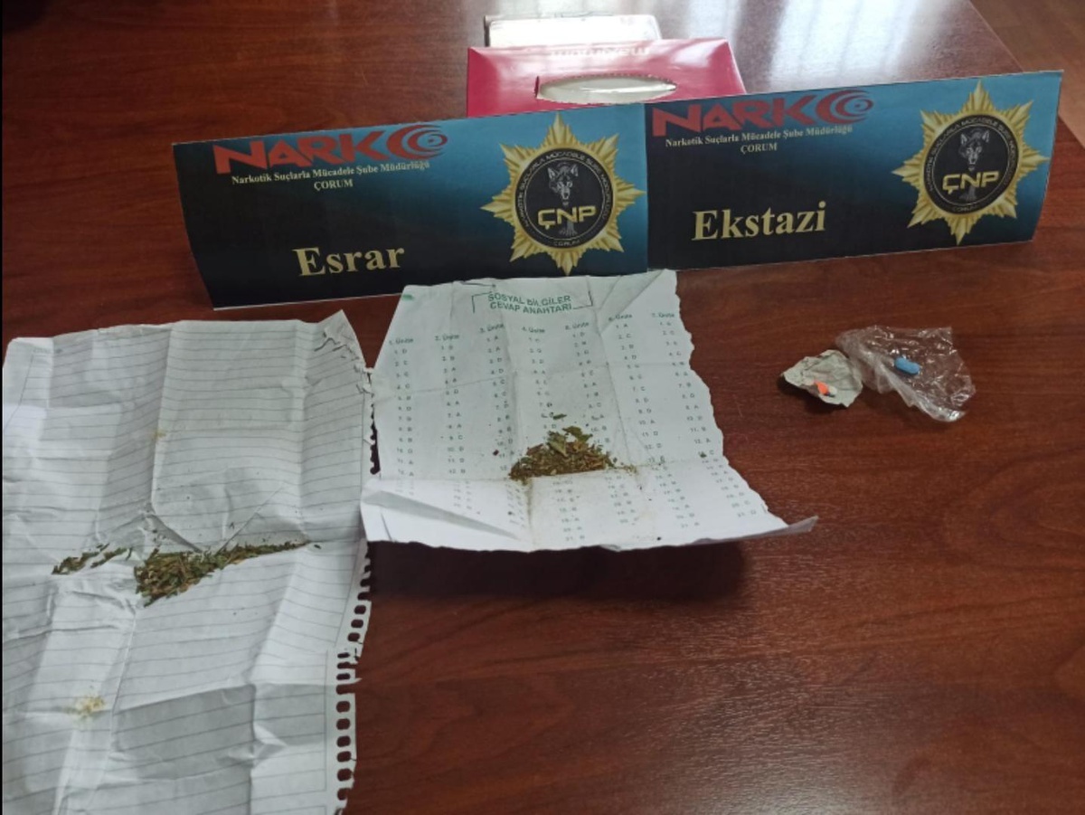 Son dakika haberi: Uyuşturucu operasyonunda yakalanan 11 zanlıdan 2\'si tutuklandı
