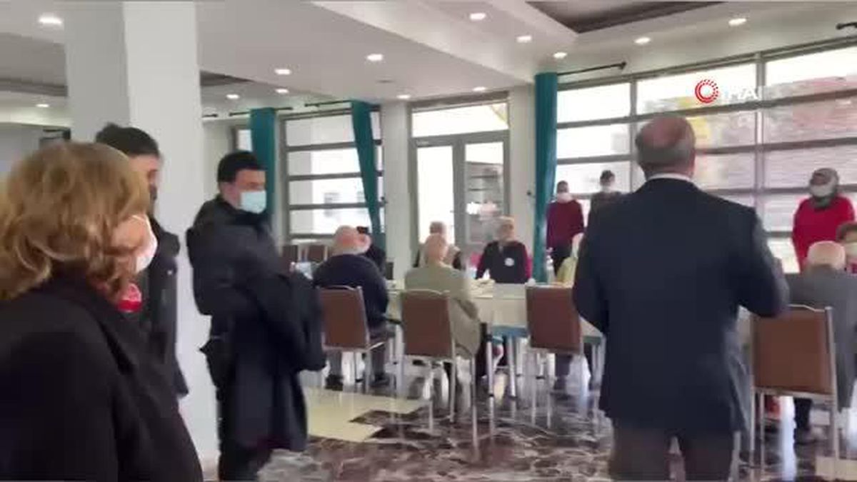 Elazığ Valisi Toraman yaşlılarla bir araya geldi
